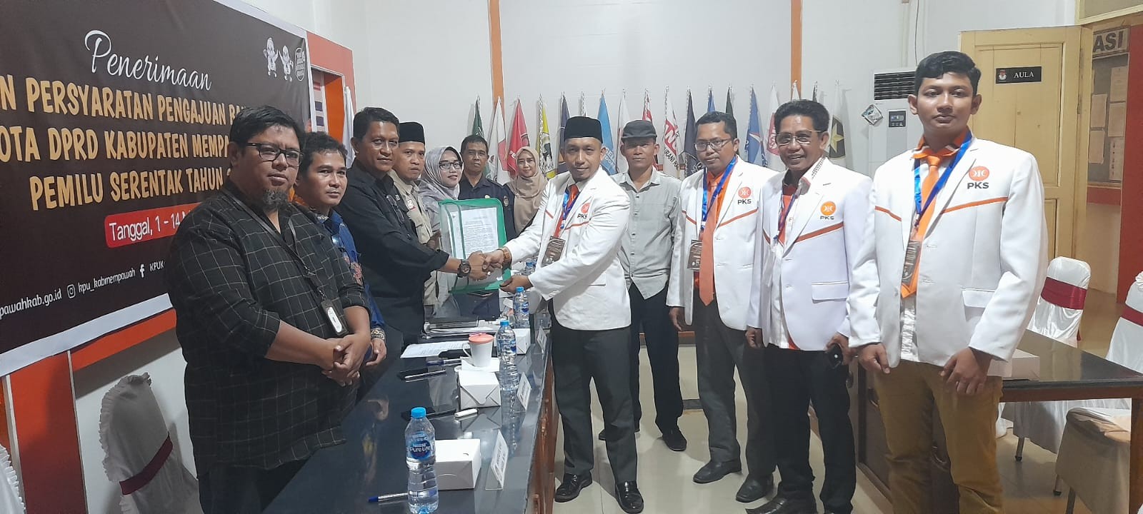 Pengajuan Bakal Calon Anggota DPRD Kabupaten Mempawah Pemilu Tahun 2024 oleh Partai PKS