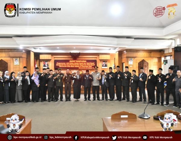 Rapat Paripurna DPRD Mempawah di Kantor DPRD Kabupaten Mempawah