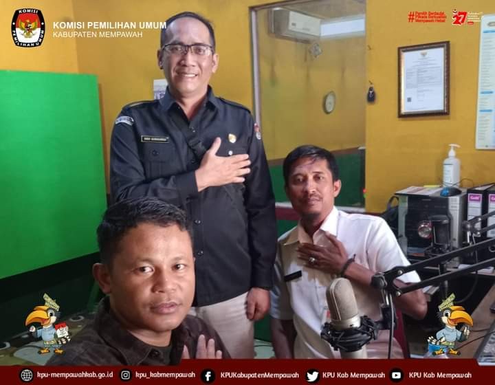 SOSIALISASI TAHAPAN DAN JADWAL PILKADA SERENTAK KABUPATEN MEMPAWAH DI RADIO SUARA PRAJA TAHUN 2024