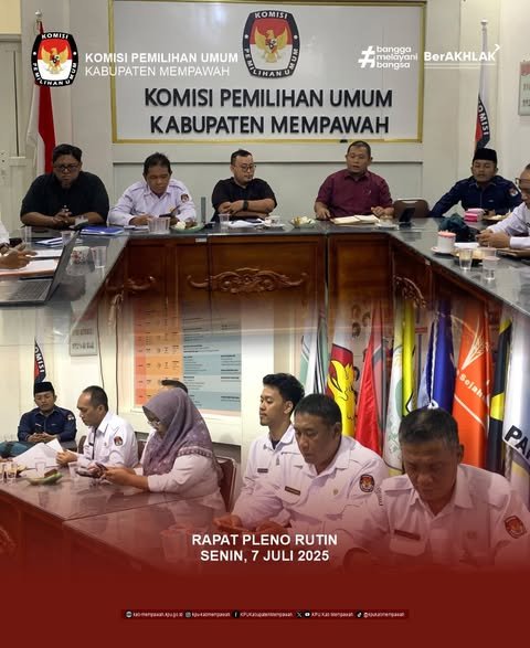 Rapat Pleno Bersama Jajaran Sekretariat KPU Kabupaten Mempawah