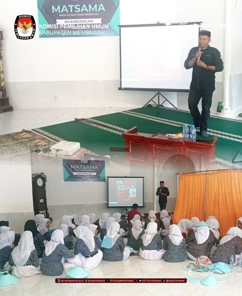 KPU Mempawah Sosialisasikan Pendidikan Pemilih untuk Pemilih Pemula di MA Babussalam Peniraman