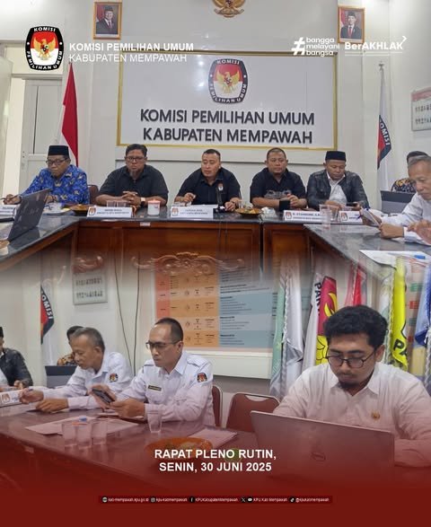 KPU Kabupaten Mempawah Gelar Rapat Pleno Rutin Bahas Progres dan Agenda Kerja