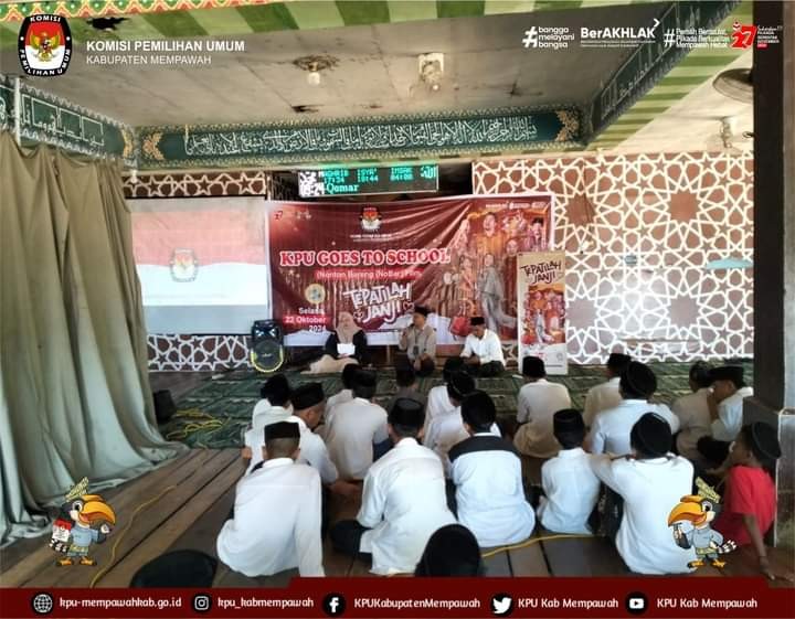 NONTON BARENG FILM TEPATILAH JANJI PONDOK PESANTREN AL-QOMAR