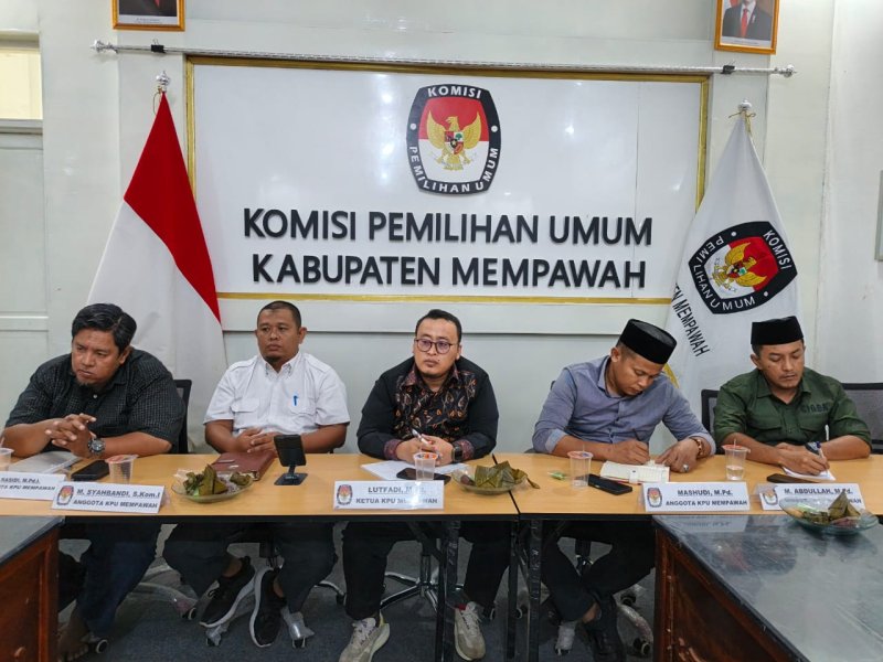 KPU Mempawah Gelar Rapat Pleno Rutin Bahas Evaluasi dan Agenda Strategis